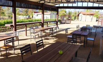 Rancho Los Retoños