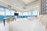 Samcheok White Romantic Pension