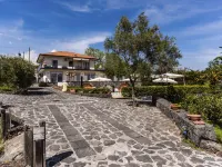 Villa Etna Pool Seaview by Wonderful Italy Hotels in Belpasso