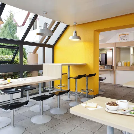 Hotelf1 Epinal Nord