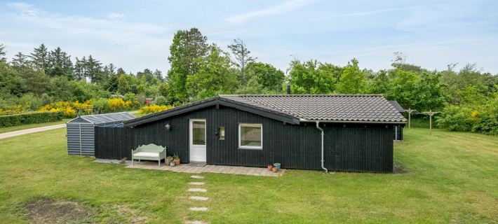 "Valdemar" - 350m to the Fjord Hotels in Tarm