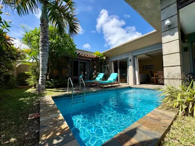 Tropical villa Athena Residence Hotels in Pereybere