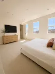 New 4BR Carlsbad Townhome w/ Heated Resort Pool - homestay