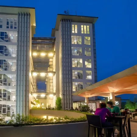 Clove Hotel Bandung Отели рядом с достопримечательностью «Парк развлечений Dago Dreampark»
