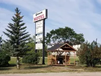 Quest Motel - Motels