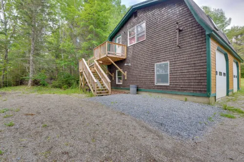 Pet-Friendly Prospect Apartment: 7 Mi to Beach! - 3 stjerner