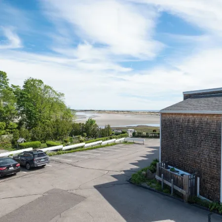 Aspinquid Resort