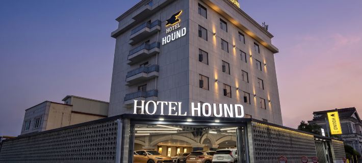 Suncheon Hound Hotel Suncheon Station Branch Hotel di Suncheon