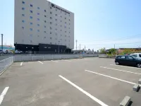 Montein Hotel - parking
