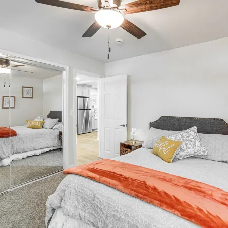 Walk to Main St! Quiet Mendocino County Retreat