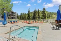 Brightwood #101 Building 1 : 2 - Hot Tub