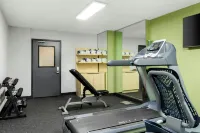 Spark by Hilton Akron Fairlawn - Gym