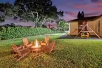 Villa Wpool Mini-Golf Firepits - 3-Star