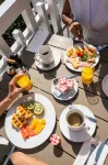 ルネッサンス パリ ヒッポドローム ドゥ サン クルー ホテル - 朝食