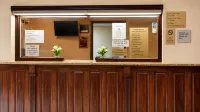 COUNTRY HOST INN - Inns