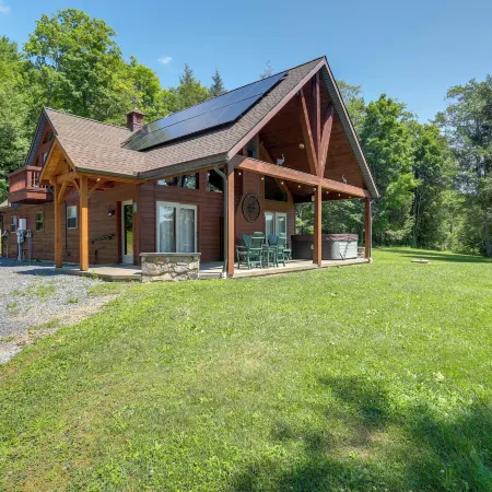 3-Acre Benezette Cabin Hot Tub, Grill and Mtn View