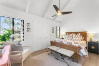 Renovated on the Lagoon within Walking Distance to the Beach & Amenity Cards! - 4-Star