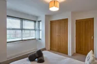 Stunning Broad Haven Beach House - Jacuzzi