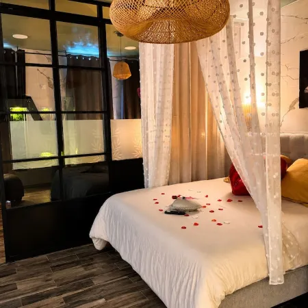 Secret Love Room Perpignan Full Équipé et Parking Privée