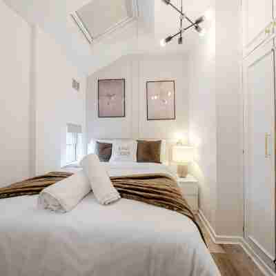 One-Bedroom Deluxe Apartment 5 — City Centre Manchester Rooms