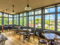 Andrew Pinckney Inn Hotel berhampiran Dataran Marion