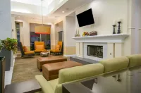 Hilton Garden Inn Jackson Pearl - Airport Shuttle