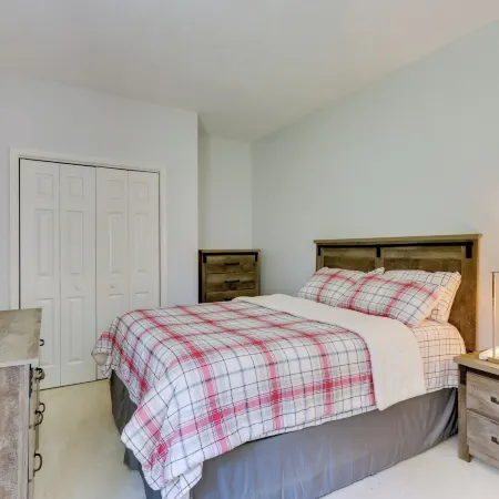 Basye Getaway w/ Pool Access, 2 Mi to Bryce Resort