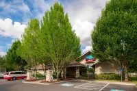 TownePlace Suites Portland Hillsboro - parking