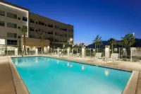 Element Ontario - Pools