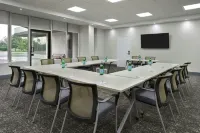 TownePlace Suites Toronto Oakville - parking