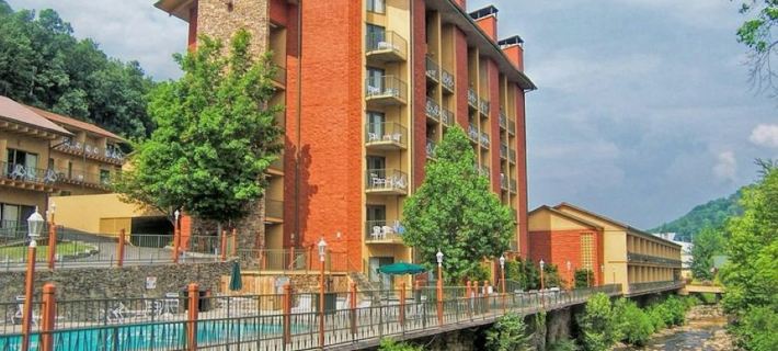 River Terrace Resort & Convention Center Отели в г. Севи