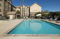 Homewood Suites by Hilton Ontario-Rancho Cucamonga - parking