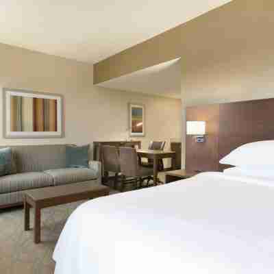 Embassy Suites by Hilton Akron Canton Airport Rooms