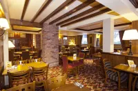 Premier Inn Scarborough (South Bay) - موقف سيارات