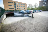 Bastion Hotel Rotterdam Alexander - parking