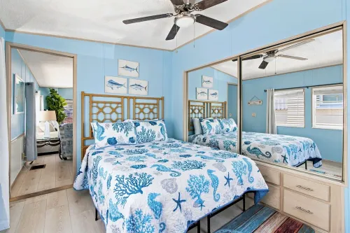 Oceanview Paradise AT Venture Out+4 Bikes & 2-2 Seat Kayaks! King & Queen Beds! - Wifi