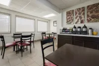 Red Roof Inn Weedsport - Pet friendly