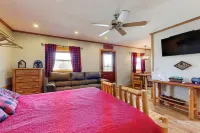 Pet Friendly! Couples Retreat in Southern Illinois - 2-Star