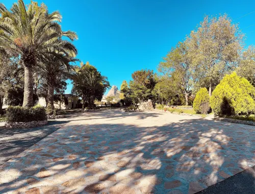 Club Vergel Resort - parking