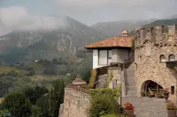 Puebloastur Eco Resort Hotel & Spa - Pools