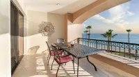 Inviting Oceanview 2bd/2ba Condo With Relaxing Coastal Vibes - Homestays