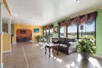 Econo Lodge Inn & Suites I-65 Hotels in Brooks