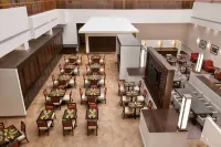 Embassy Suites by Hilton Baltimore at BWI Airport Отели в г. Линтикум