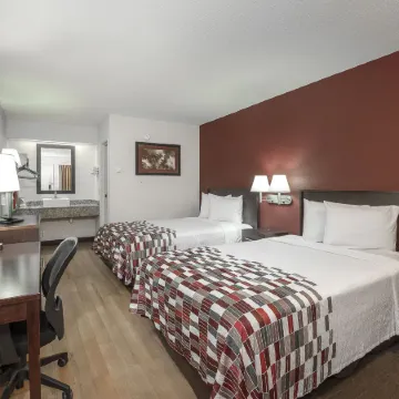 Travelodge by Wyndham Peoria