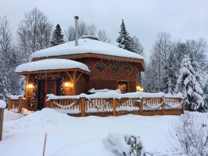 Moose Lodge and Cabins by Bretton Woods Vacations