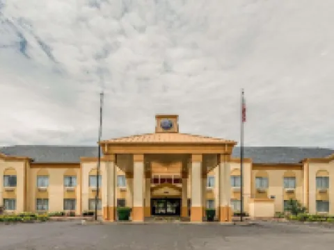 凱富國際全套房酒店(SureStay by Best Western 馬裏恩) 馬里恩酒店