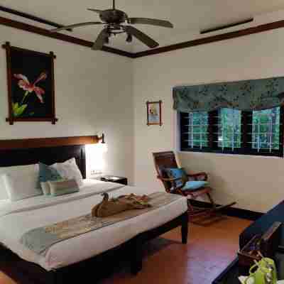 Amritara Shalimar Spice Garden Resort & Spa Rooms