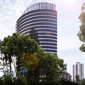 Pullman Shanghai Xuhui Отели рядом с достопримечательностью «Сюйхуэй»