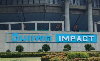 Comfortable Studio T8 Impact Bangkok Thailand