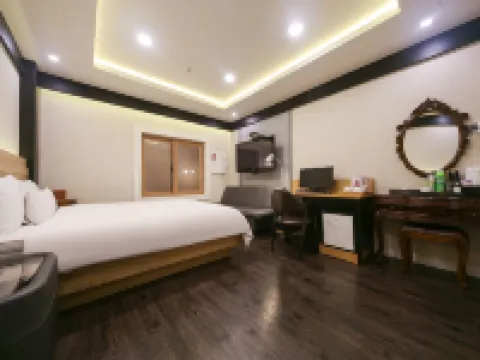 CNN Hotel Hotels in Changwon